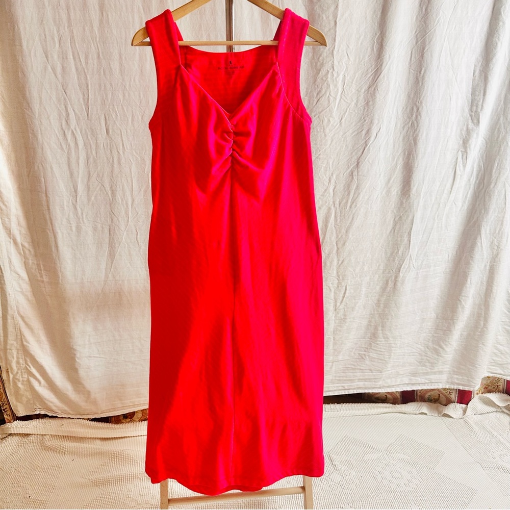 Royal Robbins Athletic Dress Size Medium V Neck Pink